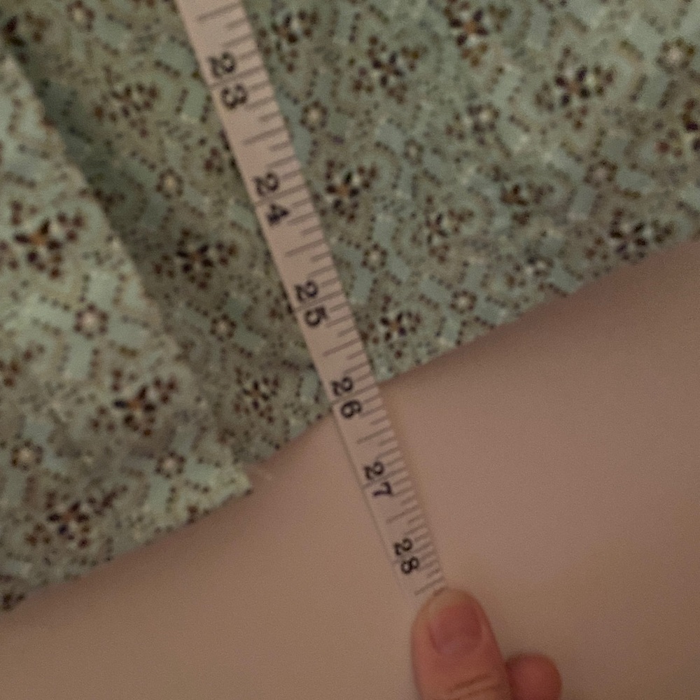 Chic Green Patterned Button Down Shirt - image 8